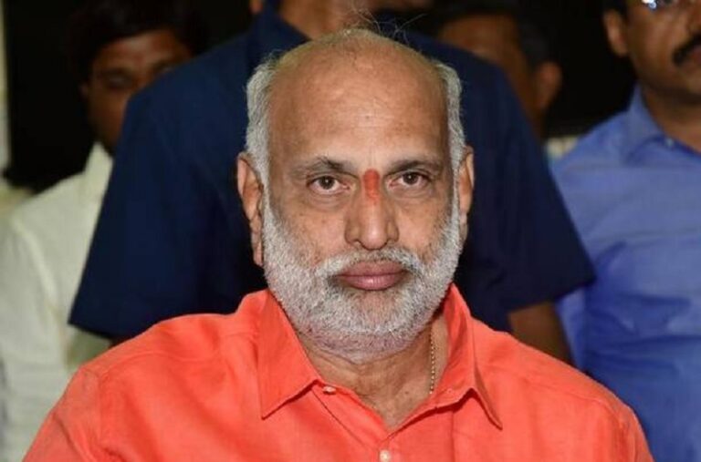 ಕೊರೊನಾ, ಲಾಕ್‌ಡೌನ್‌‌ನಿಂದ ಬಸವಳಿದ ಕಟ್ಟಡ ಕಾರ್ಮಿಕರಿಗೆ ಉಚಿತ ಬಸ್ ಪಾಸ್‌: ಹೆಬ್ಬಾರ್‌ ಘೋಷಣೆ