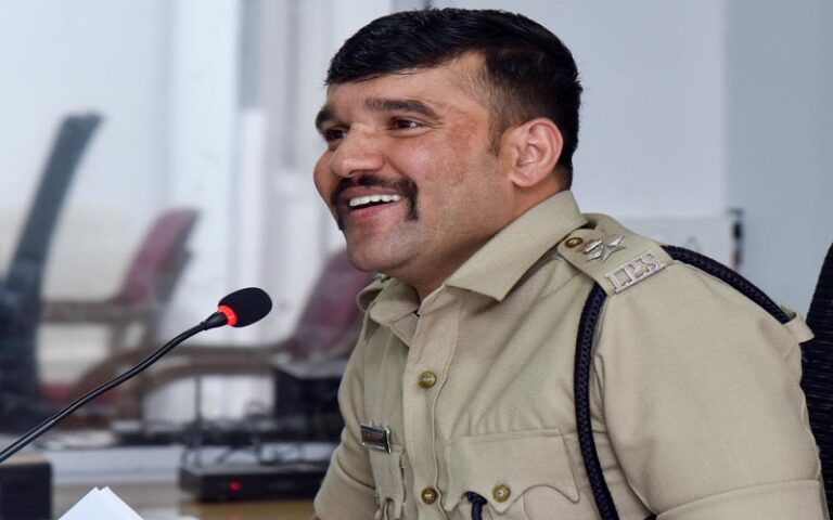 ದೂರುದಾರರಿಂದ ಸುಲಿಗೆ ಆರೋಪ: ರವಿ ಚನ್ನಣ್ಣನವರ್‌ ಅಮಾನತಿಗೆ ಎಎಪಿ ಆಗ್ರಹ