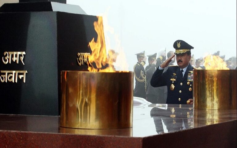 ಅಮರ್‌ ಜವಾನ್ ಜ್ಯೋತಿ ವಿಲೀನ: ಕೆಲವರಿಗೆ ದೇಶಭಕ್ತಿ, ತ್ಯಾಗ ಅರ್ಥವಾಗುವುದಿಲ್ಲ ಎಂದ ರಾಹುಲ್