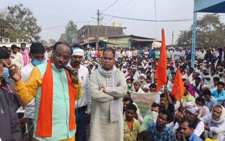 ನನಗಾಗಿ ಜೋರಾಗಿ ಚಪ್ಪಾಳೆ ಹೊಡೆಯಿರಿ ಎಂದು ಕೇಳಿಕೊಂಡ ಬಿಜೆಪಿ ಎಂಪಿ, ನಿರಾಕರಿಸಿದ ರೈತರು: ವಿಡಿಯೋ ವೈರಲ್