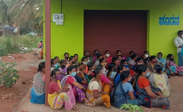 ಬಾರ್‌‌ ತೆರವುಗೊಳಿಸುವಂತೆ ಪ್ರಧಾನಿಗೆ ಪತ್ರ ಬರೆದ ಚಿಕ್ಕಮಗಳೂರಿನ ಕೆರೆಸಂತೆ ಗ್ರಾಮಸ್ಥರು | Naanu Gauri