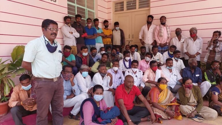 ಹೆಚ್ಚುತ್ತಿರುವ ದಲಿತರ ಮೇಲಿನ ಹಲ್ಲೆ: ಕೆ.ಆರ್‌.ಪೇಟೆಯಲ್ಲಿ ಪ್ರತಿಬಟನೆ