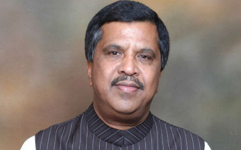 ಸತ್ಯ ಹೇಳಿದ್ರೆ ಪಾರ್ಟಿಯಿಂದ್ಲೆ ತಗೀತರಲ್ರಿ?