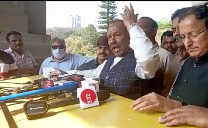 ಭಗವಾಧ್ವಜ ರಾಷ್ಟ್ರಧ್ವಜ ಆಗುತ್ತದೆ; ಕೆಂಪುಕೋಟೆಯಲ್ಲಿ ಅದನ್ನು ಹಾರಿಸುತ್ತೇವೆ: ಕೆ.ಎಸ್‌. ಈಶ್ವರಪ್ಪ | Naanu Gauri