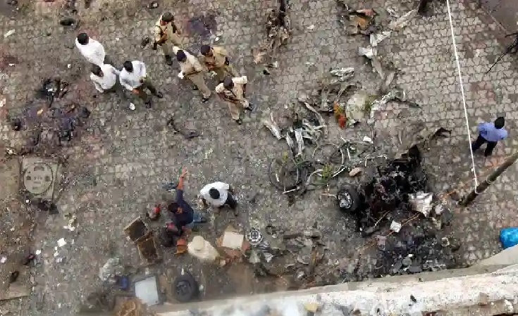 ಅಹಮದಾಬಾದ್ ಸರಣಿ ಸ್ಫೋಟ ಪ್ರಕರಣ: 38 ಅಪರಾಧಿಗಳಿಗೆ ಮರಣದಂಡನೆ, 11 ಮಂದಿಗೆ ಜೀವಾವಧಿ