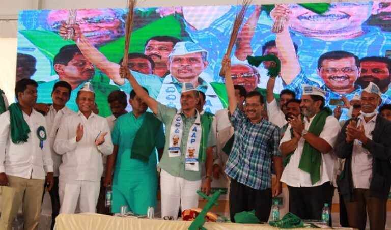 180 ಪದಗಳಲ್ಲಿ; ಎಎಪಿ ಪೊರಕೆ ಮತ್ತು ಡಿಎಸ್ಎಸ್ ‘ಪಿಕಾಸಿ&ಪೊರಕೆ’-ಬೇಸ್ತು ಬೀಳಿಸಿದ ಮಸಾಲೆ ದೋಸೆ ಹೋಟೆಲ್- ವಿಶ್ವ ಪುಸ್ತಕ ದಿನ ಮತ್ತು ಅಂಬೇಡ್ಕರ್