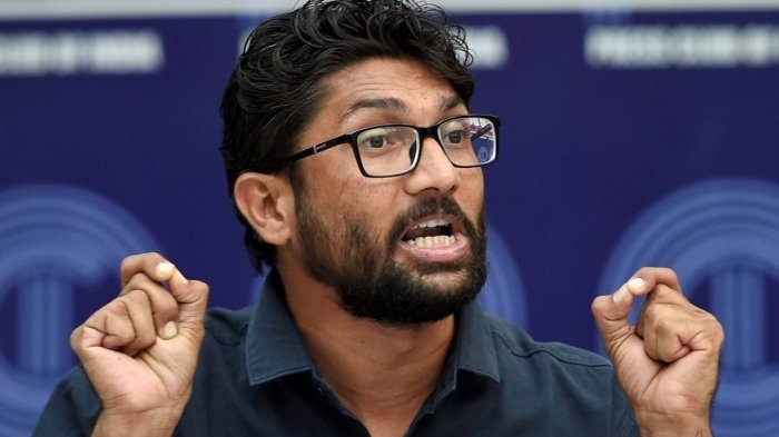 5 ದಿನ ಪೊಲೀಸ್ ಕಸ್ಟಡಿಗೆ ಜಿಗ್ನೇಶ್: 2ನೇ ಪ್ರಕರಣದಲ್ಲಿ ಮಹಿಳಾ ಪೊಲೀಸ್‌ ಅಧಿಕಾರಿ ದೂರಿದ್ದೇನು?