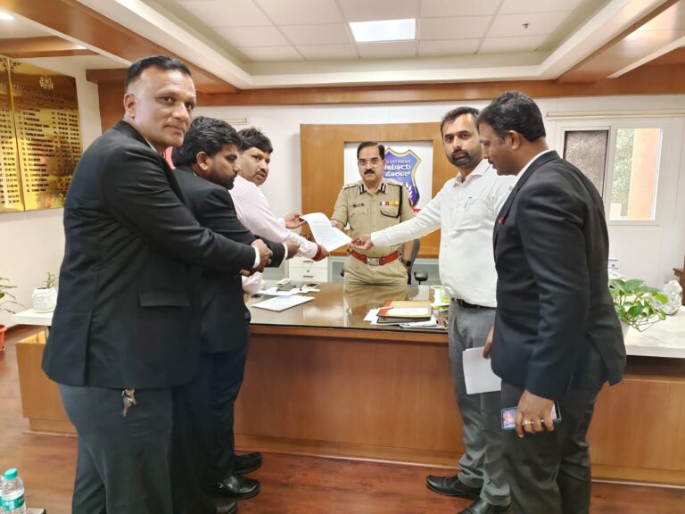 ರಾಷ್ಟ್ರಕವಿ ಕುವೆಂಪುರವರಿಗೆ ಅವಮಾನ: ರೋಹಿತ್ ಚಕ್ರತೀರ್ಥ ವಿರುದ್ಧ ದೂರು ದಾಖಲು