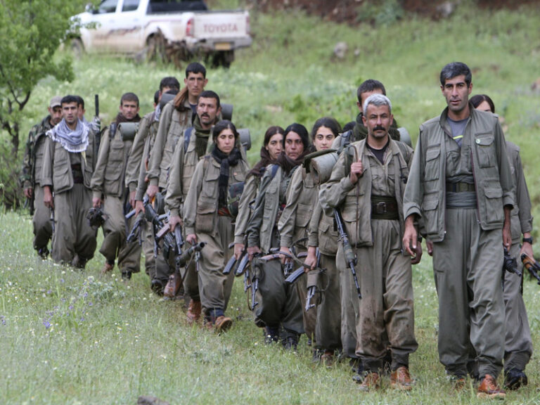 ಸಿರಿಯಾ ಮತ್ತು ಇರಾಕ್‌ನಲ್ಲಿ ಪ್ರಜಾಪ್ರಭುತ್ವದ ಮೂಲಬೇರುಗಳ ಮೇಲೆ ಟರ್ಕಿಯ ದಾಳಿಗಳು