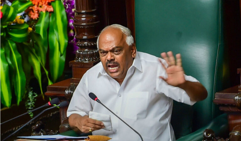 ಪಠ್ಯದ ಮೂಲಕ ಮಕ್ಕಳಿಗೆ ವಿಷಪ್ರಾಸನ: ಮಾಜಿ ಸ್ಪೀಕರ್ ರಮೇಶ್ ಕುಮಾರ್ ಕಿಡಿ