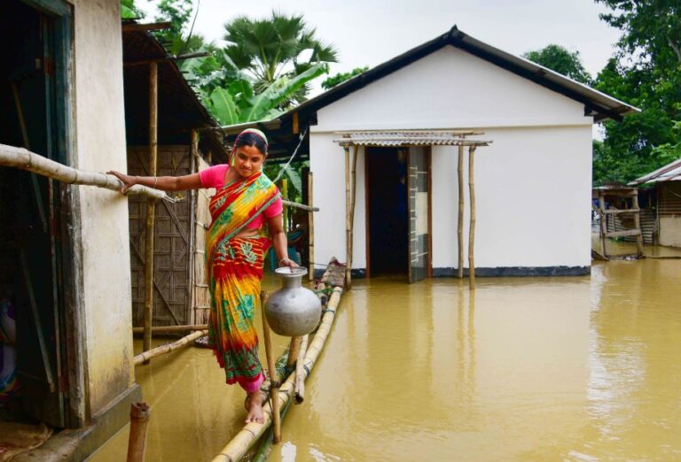 ಅಸ್ಸಾಂನಲ್ಲಿ ಭೀಕರ ಪ್ರವಾಹ, ಭೂಕುಸಿತ: ಸಾವಿನ ಸಂಖ್ಯೆ 73 ಕ್ಕೆ ಏರಿಕೆ