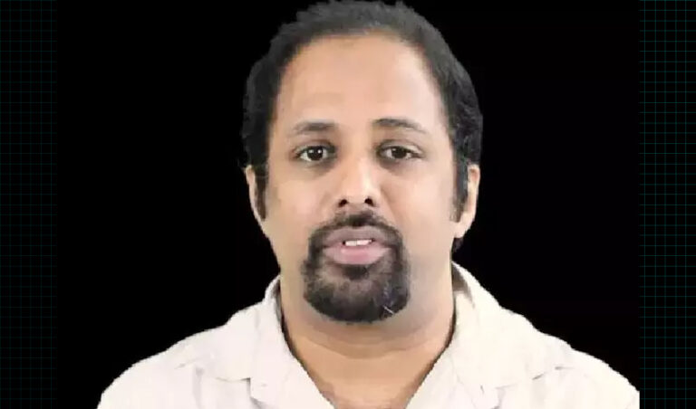 ಪರಿಷ್ಕೃತ ಪಠ್ಯದಲ್ಲಿ ಆದಿವಾಸಿಗಳ ಅವಹೇಳನ: ರೋಹಿತ್ ಚಕ್ರತೀರ್ಥ ವಿರುದ್ಧ ದೂರು ದಾಖಲು