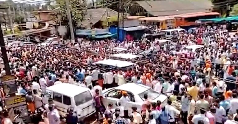 ಪ್ರವೀಣ್ ಮೃತದೇಹ ನೋಡಲು ತಡವಾಗಿ ಬಂದ ಜನಪ್ರತಿನಿಧಿಗಳು; ಬಿಜೆಪಿಗೆ ಧಿಕ್ಕಾರ ಕೂಗಿದ ಉದ್ರಿಕ್ತರು | Naanu Gauri