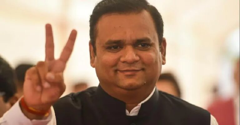 ಮಹಾರಾಷ್ಟ್ರ ವಿಧಾನಸಭಾ ಸ್ಪೀಕರ್‌ ಆಗಿ ಬಿಜೆಪಿ ಶಾಸಕ ಆಯ್ಕೆ | Naanu Gauriಧಾನಸಭಾ ಸ್ಪೀಕರ್‌ ಆಗಿ ಬಿಜೆಪಿ ಶಾಸಕ ಆಯ್ಕೆ | Naanu Gauri