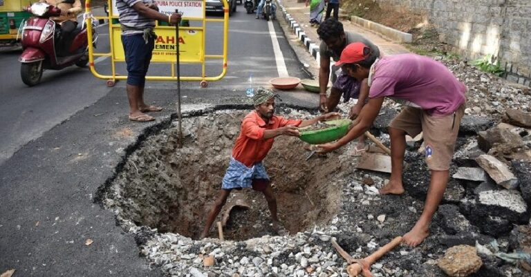 ಮೋದಿ ಪ್ರವಾಸದ ವೇಳೆ ಕಳಪೆ ರಸ್ತೆ ಕಾಮಗಾರಿ: ಬಿಬಿಎಂಪಿಯಿಂದ ಇಬ್ಬರು ಇಂಜಿನಿಯರ್‌ಗಳ ಅಮಾನತು | Naanu Gauri