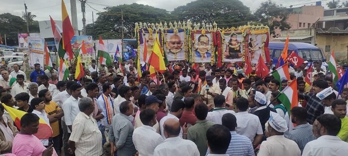 ‘ಎ’ ಫಾರ್‌ ಅಂಬೇಡ್ಕರ್‌ ಎನ್ನಬೇಕಿದೆ: ನೂತನ ಪಠ್ಯ ವಿರೋಧಿಸಿ ಮೊಳಗಿದ ‘ತಿಪಟೂರು ಚಲೋ’