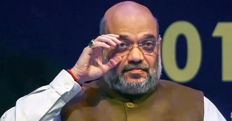 ಚುನಾವಣಾ ಪ್ರಚಾರಕ್ಕೆ ಬಂದಿದ್ದ ಅಮಿತ್‌ ಶಾ ಅವರ ‘ಚಪ್ಪಲಿ’ ಹೊತ್ತ ಬಿಜೆಪಿ ರಾಜ್ಯಾಧ್ಯಕ್ಷ! | Naanu Gauri