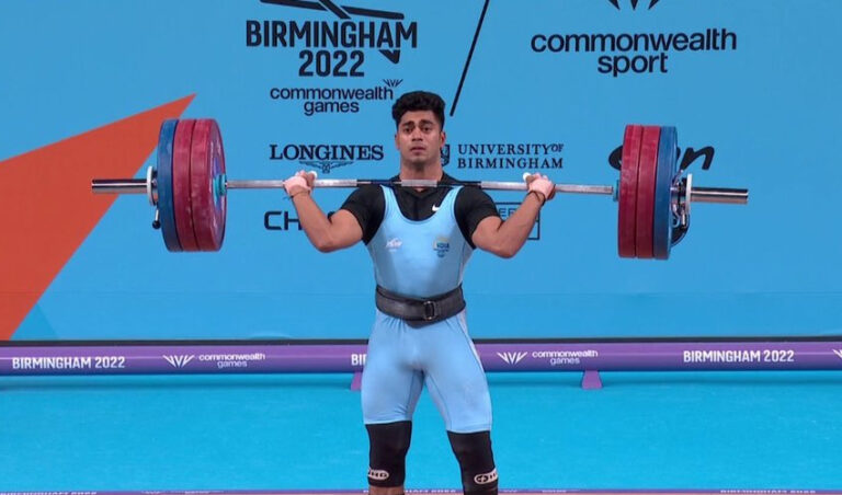 ಭಾರತಕ್ಕೆ ಮೂರನೇ ಚಿನ್ನ: 313ಕೆಜಿ ಭಾರ ಎತ್ತಿ ಕಾಮನ್‌ವೆಲ್ತ್ ದಾಖಲೆ ಬರೆದ ಅಚಿಂತ್ ಶಿಯುಲಿ