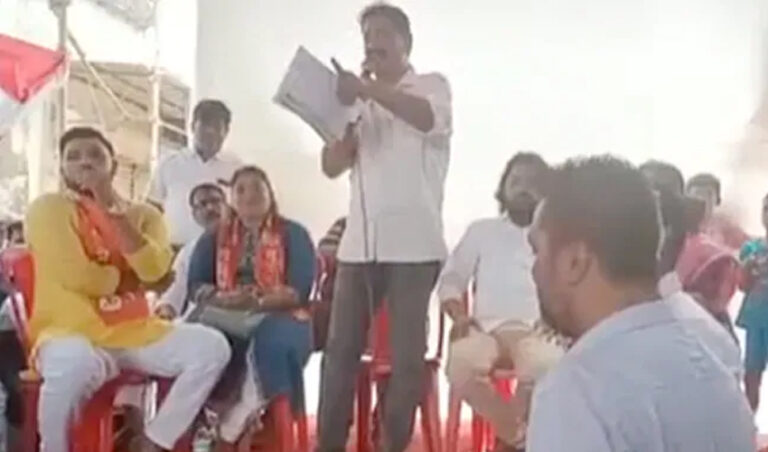 ಕಾಲು ಮುರಿಯಿರಿ, ಜಾಮೀನು ಕೊಡಿಸುತ್ತೇನೆ ಎಂದ ಸಿಎಂ ಶಿಂಧೆ ಬಣದ ಶಿವಸೇನೆ ಶಾಸಕನ ವಿರುದ್ಧ ದೂರು