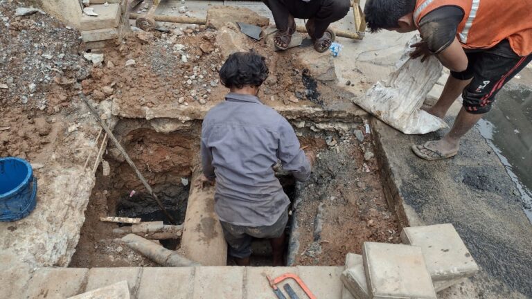 ನಿಷೇಧದ ನಡುವೆಯೂ ಬೆಂಗಳೂರಿನಲ್ಲಿ ಮ್ಯಾನುವಲ್ ಸ್ಕ್ಯಾವೆಂಜಿಂಗ್ ಪ್ರಕರಣ: ದೂರು ದಾಖಲು