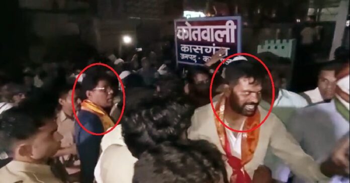 ಉತ್ತರ ಪ್ರದೇಶ: ಪೊಲೀಸ್ ಠಾಣೆ ಮುಂದೆ ಪ್ರತಿಭಟನೆ ನಡೆಸುತ್ತಿದ್ದ ರೈತರ ಮೇಲೆ ದಾಳಿ ಮಾಡಿದ ಬಿಜೆಪಿ ಕಾರ್ಯಕರ್ತರು