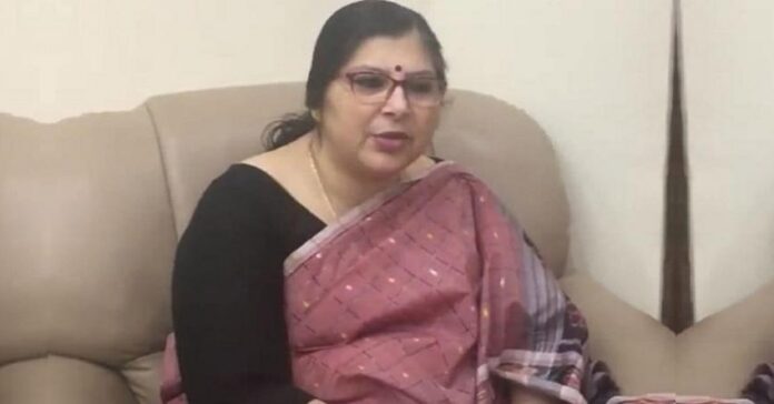 ‘ನಾಳೆ ಕಾಂಡೋಂ ಕೂಡಾ ಕೇಳುತ್ತೀರಿ’: ಪ್ರಶ್ನೆ ಕೇಳಿದ ವಿದ್ಯಾರ್ಥಿನಿಯನ್ನು ಅವಮಾನಿಸಿದ IAS ಅಧಿಕಾರಿ