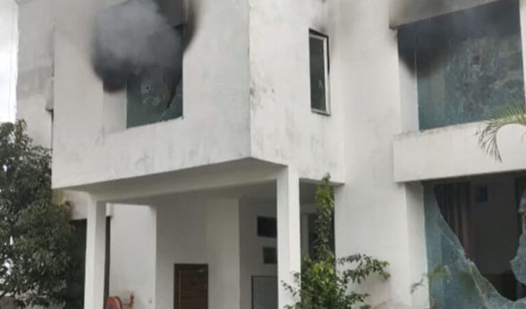 ಉತ್ತರಖಂಡ ಯುವತಿ ಕೊಲೆ ಪ್ರಕರಣ: ಬಿಜೆಪಿ ಮುಖಂಡನ ಪುತ್ರನ ರೆಸಾರ್ಟ್, ಬಿಜೆಪಿ ಶಾಸಕನ ಕಾರಿಗೆ ಬೆಂಕಿ