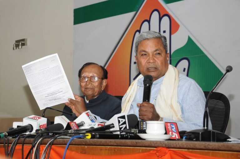 ದಯಾಮರಣ ಕೋರಿ ರಾಷ್ಟ್ರಪತಿಗಳಿಗೆ ಪತ್ರ ಬರೆದ ಗುತ್ತಿಗೆದಾರ: ಬಿಜೆಪಿ ಸರ್ಕಾರದ ವಿರುದ್ದ ಸಿದ್ದರಾಮಯ್ಯ ವಾಗ್ದಾಳಿ