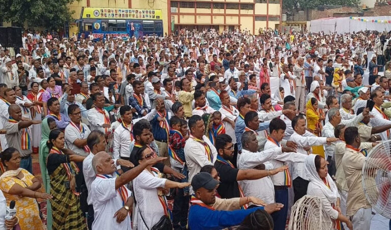 ಆಪ್ ಸಚಿವನ ನೇತೃತ್ವದಲ್ಲಿ ಬೌದ್ಧ ಧರ್ಮಕ್ಕೆ ಸಾಮೂಹಿಕ ಮತಾಂತರ: ಪ್ರತಿಜ್ಞೆ ಆಕ್ಷೇಪಿಸಿದ ಬಿಜೆಪಿ