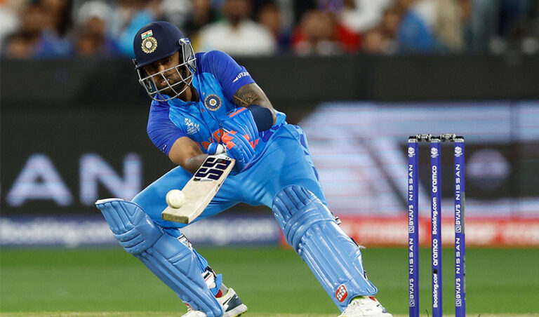 360 ಡಿಗ್ರಿ ಬ್ಯಾಟರ್ ಸೂರ್ಯಕುಮಾರ್ ಯಾದವ್‌: ಟಿ20ಯಲ್ಲಿ ಮತ್ತೆರೆಡು ದಾಖಲೆ