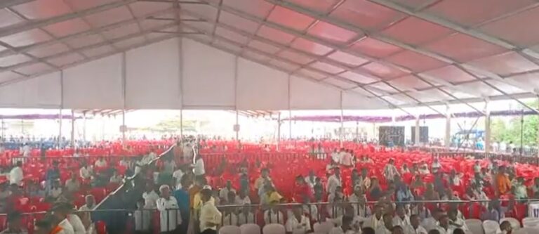 ಬಿಜೆಪಿಯ ಜನಸಂಕಲ್ಪ ಯಾತ್ರೆಯಲ್ಲಿ ಖಾಲಿ ಕುರ್ಚಿಗಳಿಗೆ ಜೆ.ಪಿ ನಡ್ಡಾ ಭಾಷಣ: ಕಾಂಗ್ರೆಸ್, ಜೆಡಿಎಸ್ ಲೇವಡಿ