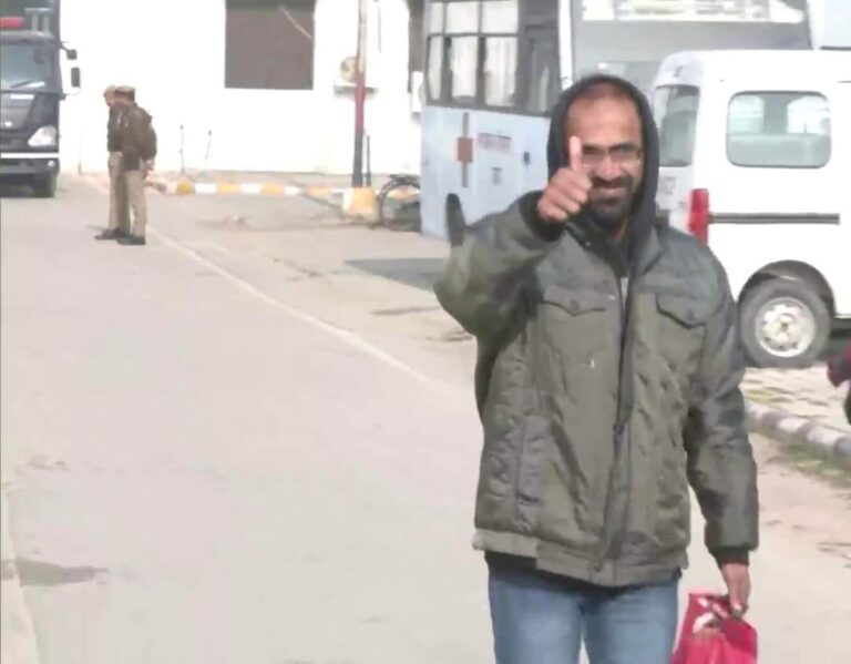 ಕಡೆಗೂ ಬಿಡುಗಡೆಗೊಂಡ ಪತ್ರಕರ್ತ ಸಿದ್ದಿಕ್ ಕಪ್ಪನ್: 28 ತಿಂಗಳ ಜೈಲುವಾಸ ಅಂತ್ಯ