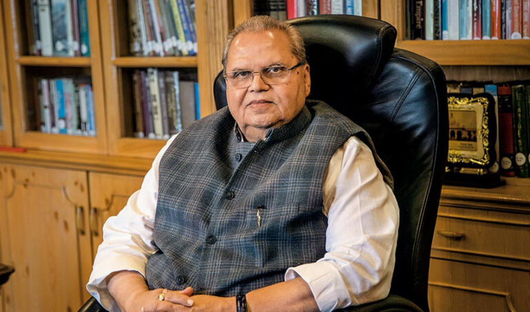 ನಿರ್ಲಕ್ಷತೆಯೇ ಅಥವಾ ಪಿತೂರಿಯೇ? ಫುಲ್ವಾಮಾದ ಸಂಪೂರ್ಣ ಸತ್ಯವೇನೆಂದು ಕೇಳುತ್ತಿದೆ ದೇಶ!