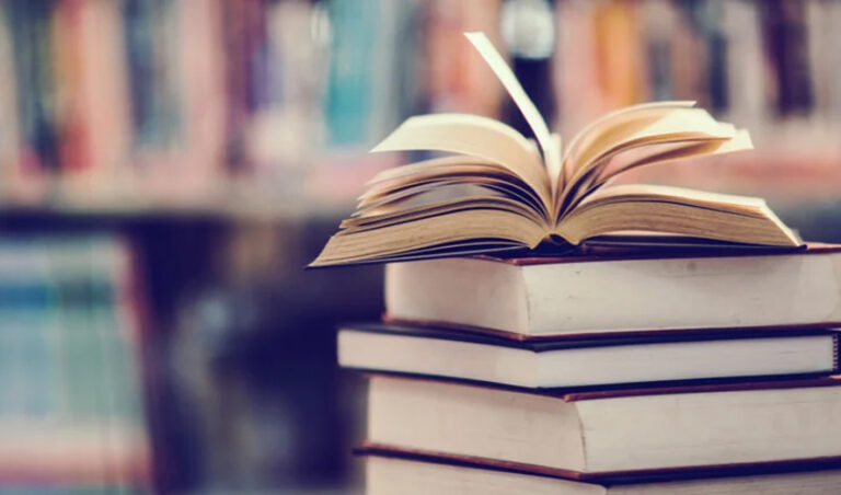 ಕಂಗೆಡುತ್ತಿರುವ ಪ್ರಜಾಪ್ರಭುತ್ವ ಮತ್ತು ಬೆದರಿದ ರಾಜಕೀಯಕ್ಕೆ ಬಲಿಪಶುಗಳಾದ ಪಠ್ಯಪುಸ್ತಕಗಳು