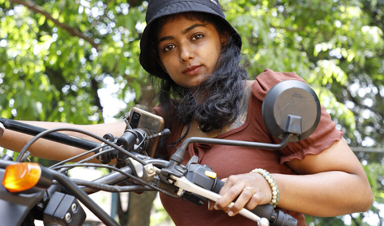 ನಾನು ಧರಿಸಿರುವ ಬಟ್ಟೆ ಬಗ್ಗೆ ನಾಚಿಕೆ ಇಲ್ಲ, ಆದರೆ ನಿಮ್ಮ ಬಗ್ಗೆ ನಿರಾಶೆಯಾಗಿದೆ: ಸುವರ್ಣ ನ್ಯೂಸ್, ಪಬ್ಲಿಕ್ ಟಿವಿ ವಿರುದ್ಧ ನಟಿ ಭೂಮಿ ಶೆಟ್ಟಿ ಆಕ್ರೋಶ