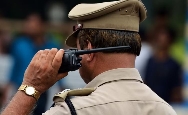 ತೆಲಂಗಾಣ: ಹಿಂಸಾಚಾರಕ್ಕೆ ತಿರುಗಿದ ಗ್ರಾಮಸ್ಥರ ಪ್ರತಿಭಟನೆ: ಪೊಲೀಸ್ ವಾಹನಕ್ಕೆ ಬೆಂಕಿ