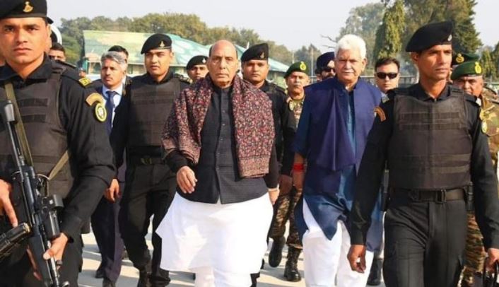 ಪೂಂಛ್‌ನಲ್ಲಿ ನಾಗರಿಕರ ಹತ್ಯೆ ಪ್ರಕರಣ: ಸಂತ್ರಸ್ತ ಕುಟುಂಬಗಳನ್ನು ಭೇಟಿ ಮಾಡಿದ ರಾಜನಾಥ್ ಸಿಂಗ್