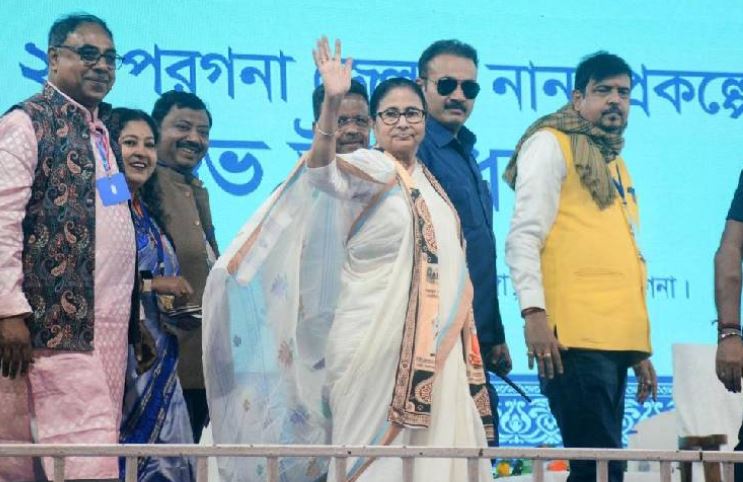 ಇಡಿ, ಸಿಬಿಐ ಬಳಸಿ ಹಣ ಲೂಟಿ: ಬಿಜೆಪಿ ವಿರುದ್ಧ ಮಮತಾ ಬ್ಯಾನರ್ಜಿ ಆರೋಪ