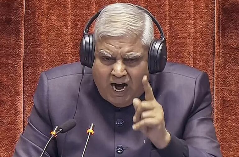 ಭದ್ರತಾ ಲೋಪದ ಬಗ್ಗೆ ಅಮಿತ್ ಶಾ ಪ್ರತಿಕ್ರಿಯೆಗೆ ಪಟ್ಟು: 90 ವಿಪಕ್ಷಗಳ ಸಂಸದರ ಅಮಾನತು