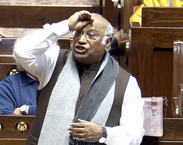 ಎಲ್ಲ ಬಲಿಷ್ಠರು ‘ಜಾತಿ ಗಣತಿ’ ವಿರುದ್ಧ ಒಗ್ಗಟ್ಟಾಗಿದ್ದಾರೆ; ಡಿಕೆಶಿ ನಿಲುವು ವಿರೋಧಿಸಿದ ಖರ್ಗೆ