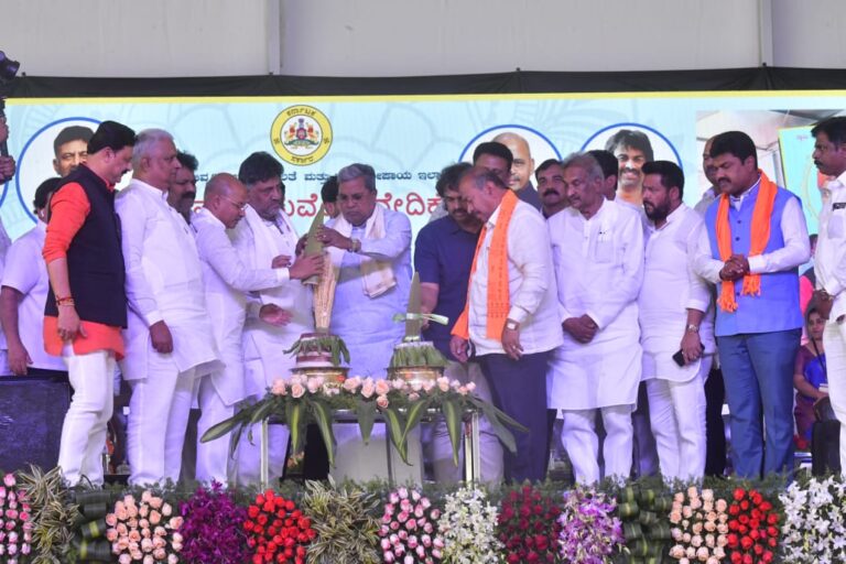 ಐದನೇ ಗ್ಯಾರಂಟಿ ‘ಯುವನಿಧಿ ಯೋಜನೆ’ಗೆ ಚಾಲನೆ ನೀಡಿದ ಸಿಎಂ ಸಿದ್ದರಾಮಯ್ಯ