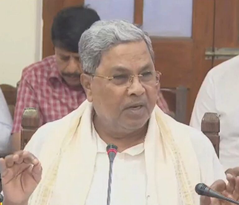 ಬಿಜೆಪಿಗರ ತಲೆಯಲ್ಲಿ ಏನೂ ಇಲ್ಲ, ಅವರಿಗೆ ಸಂಸದೀಯ ವ್ಯವಸ್ಥೆಯಲ್ಲಿ ನಂಬಿಕೆ ಇಲ್ಲ: ಸಿಎಂ