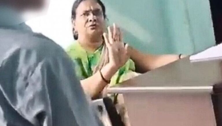ಮುಸ್ಲಿಂ ವಿದ್ಯಾರ್ಥಿಗೆ ಕಪಾಳಮೋಕ್ಷ ಪ್ರಕರಣ: ಸುಪ್ರೀಂ ನಿರ್ದೇಶನವನ್ನು ಕಡೆಗಣಿಸಿದ ಯೋಗಿ ಸರಕಾರ!