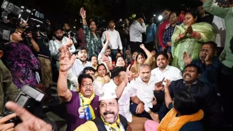‘ಪ್ರಜಾಪ್ರಭುತ್ವದ ಕೊಲೆ, ಸರ್ವಾಧಿಕಾರ..’; ಬಿಜೆಪಿ ವಿರುದ್ಧ ಆಕ್ರೋಶ ವ್ಯಕ್ತಪಡಿಸಿದ ಪ್ರತಿಪಕ್ಷ ನಾಯಕರು