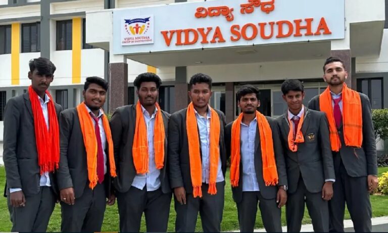 ಕರ್ನಾಟಕದಲ್ಲಿ ಮರುಕಳಿಸಿದ ಹಿಜಾಬ್ ವಿವಾದ; ಹಾಸನ ಕಾಲೇಜಿನಲ್ಲಿ ಮತ್ತೆ ಪ್ರತಿಭಟನೆ