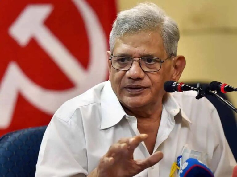 ವೆಂಟಿಲೇಟರ್‌ನಲ್ಲಿ ಸಿಪಿಐ(ಎಂ) ಪ್ರಧಾನ ಕಾರ್ಯದರ್ಶಿ ಸೀತಾರಾಮ್ ಯೆಚೂರಿ; ಚಿಂತಾಜನಕ ಸ್ಥಿತಿಯಲ್ಲಿ ಹಿರಿಯ ಕಮ್ಯುನಿಸ್ಟ್‌ ನಾಯಕ  