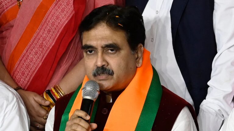 ಮಮತಾ ವಿರುದ್ಧ ಅವಹೇಳನಕಾರಿ ಹೇಳಿಕೆ; 24 ಗಂಟೆ ಪ್ರಚಾರ ಮಾಡದಂತೆ ಬಿಜೆಪಿ ಅಭ್ಯರ್ಥಿಗೆ ನಿರ್ಬಂಧ