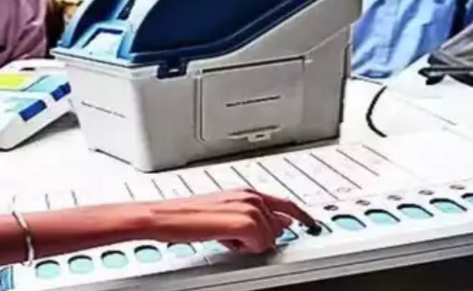 ಚುನಾವಣಾ ಆಯೋಗ ನವೀಕರಿಸಿದ ಅಂಕಿ ಅಂಶ: 4 ಹಂತಗಳಲ್ಲಿ 1.07 ಕೋಟಿ ಮತಗಳಲ್ಲಿ ವ್ಯತ್ಯಾಸ!