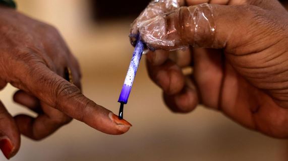 ಪ್ರತಿ ಮತಗಟ್ಟೆಯ ಮತದಾನದ ಅಂಕಿ-ಅಂಶ ಒದಗಿಸಬೇಕೆಂದು ಕಾನೂನಿನಲ್ಲಿ ನಿರ್ದೇಶನವಿಲ್ಲ: ಚು.ಆಯೋಗ