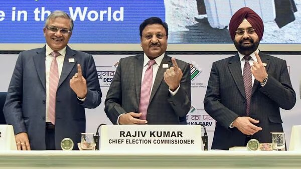 ತನ್ನದೇ ಕೈಪಿಡಿ ಮರೆತ ಚುನಾವಣಾ ಆಯೋಗ, ನ್ಯಾಯಾಲಯಕ್ಕೆ ಸುಳ್ಳು ಹೇಳಿತಾ?